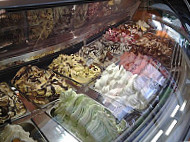 Eis Cafe Allegria food