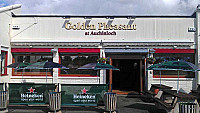 The Golden Pheasant outside