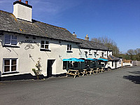 The Mussel Inn outside