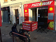 Pizza Way outside