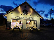 Køkkenværk inside