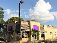 Taco Bell outside