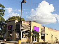 Taco Bell outside