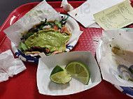 Roberto's Taco Shop food