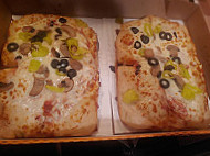 Little Caesars Pizza food