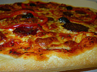 Sari'pizza food