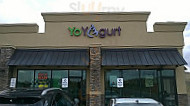 Yoyogurt outside