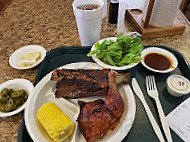 Silverado Smokehouse food