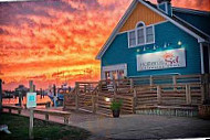 Hatteras Sol Waterside Grill outside