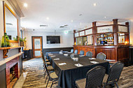 Eltham Hotel food