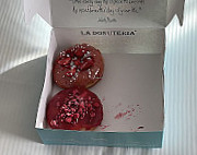 La Donuteria inside