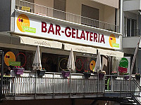 Vera Gelateria outside