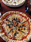 Pizza Saint Roman food