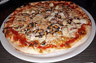 Pizzeria Calabria food