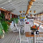 The Buccaneer Roatan inside