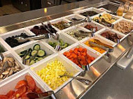 Uh Victoria Dining Services food