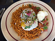 Eggshell Bistro food