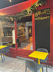 Le Bistrot Bourguignon inside