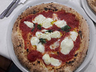 Pizza Margherita food