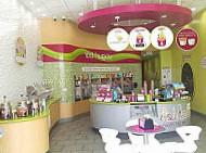 Menchie's Frozen Yogurt Bastrop Station food