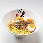 Uma Uma Ramen food