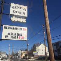 Geneva Diner outside