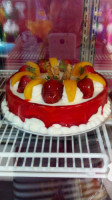 Tutes Bakery food