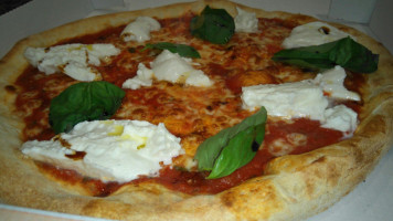 Pomodoro Pizza food