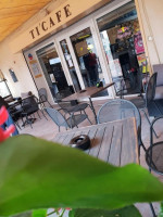 Le Ti'cafe inside