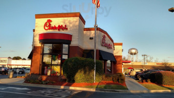 Chick-fil-a outside