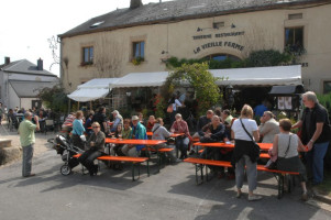 La Vieille Ferme De Chassepierre inside