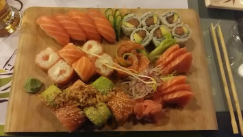 Sushi kyo food