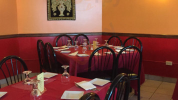 Khana Indian Bistro food