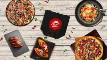 Pizza Hut food