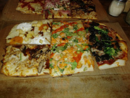 Jules Thin Crust food