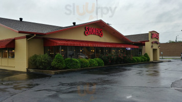 Shoney's outside