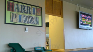 Harris Pizza inside