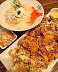 Momo Chicken & Beer food