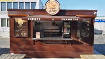 La Cabane A Burger food