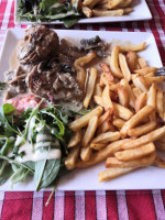 Le Dolmen De Ronyly's Brasserie Friterie inside