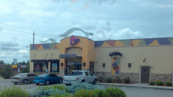 Taco Bell outside