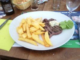 Restaurant Grill Le Courcelles food