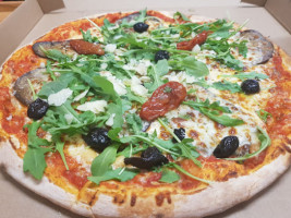 Allo Pizza food