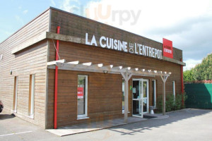 La cuisine de l'entrepot outside