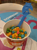 Menchie's Frozen Yogurt food