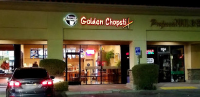 Golden Chopstix outside