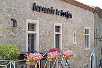 Brasserie Le Donjon outside