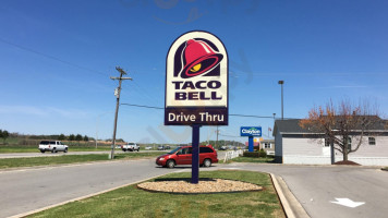 Taco Bell outside