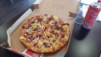 Domino's Pizza Cernay food