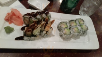 Sushi Fu food